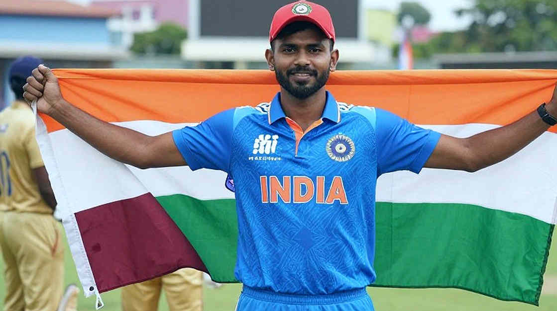 ক্রিকেটের নিলাম-অর্থনীতি: যে খেলায় অ্যামোর্টাইজেশন নেই, সেখানে তারকার 'দাম' আসলে কী?